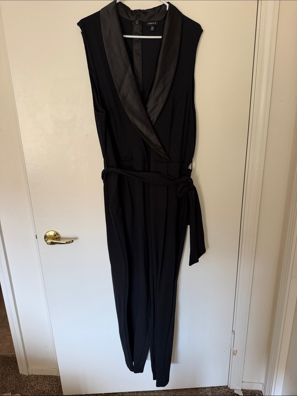 torrid Black Sleeveless Jumpsuit with Satin Collar